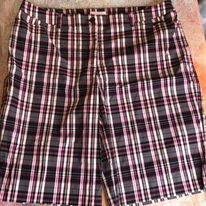 Annie Klein Plaid Short Size 18. NWOT